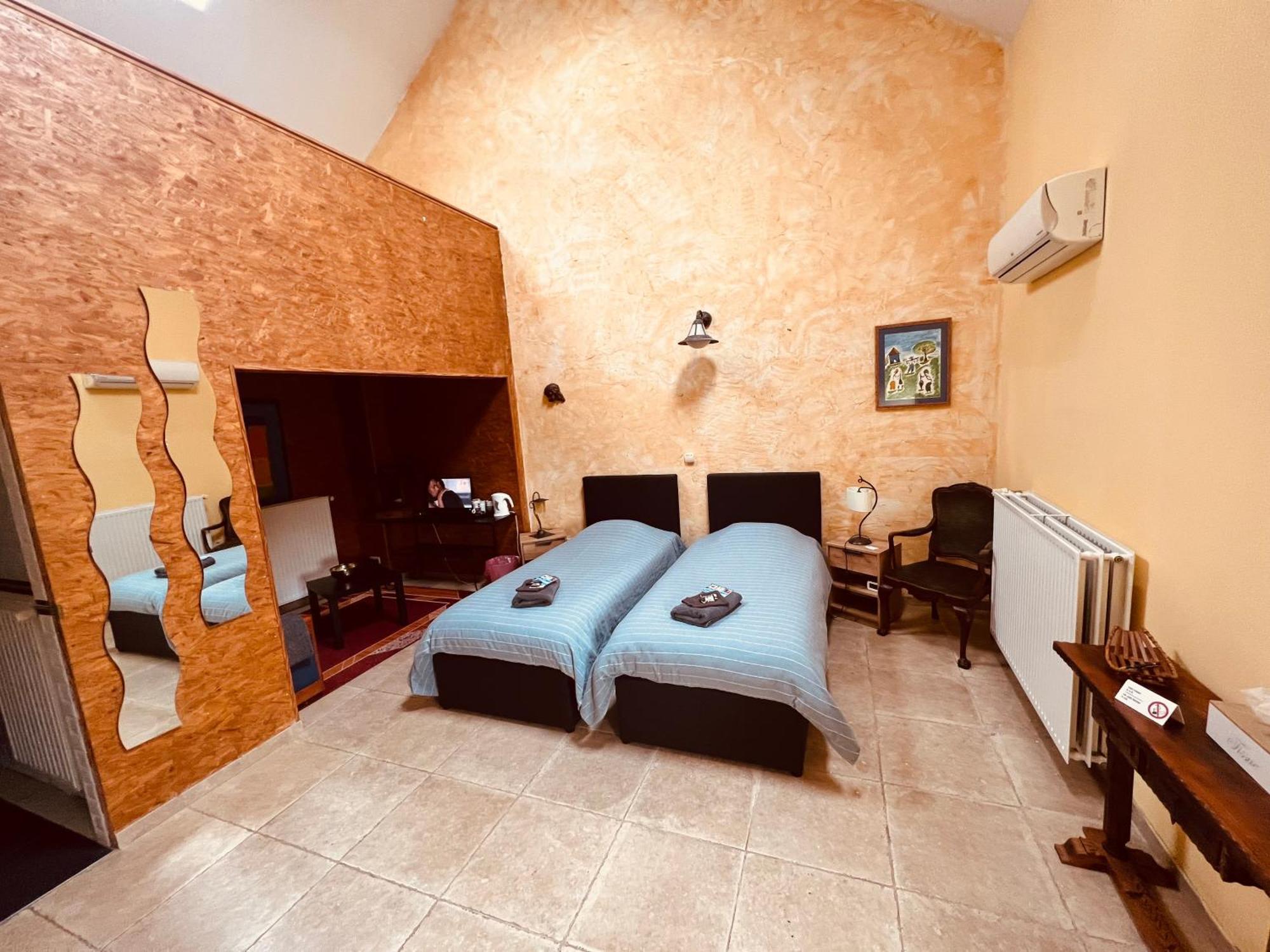 تونجيرين B&B Antiqua & Qook المظهر الخارجي الصورة